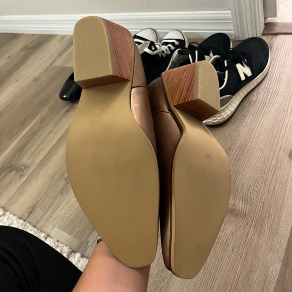 Silvia Cobos gold cowboy boots - Picture 2 of 4